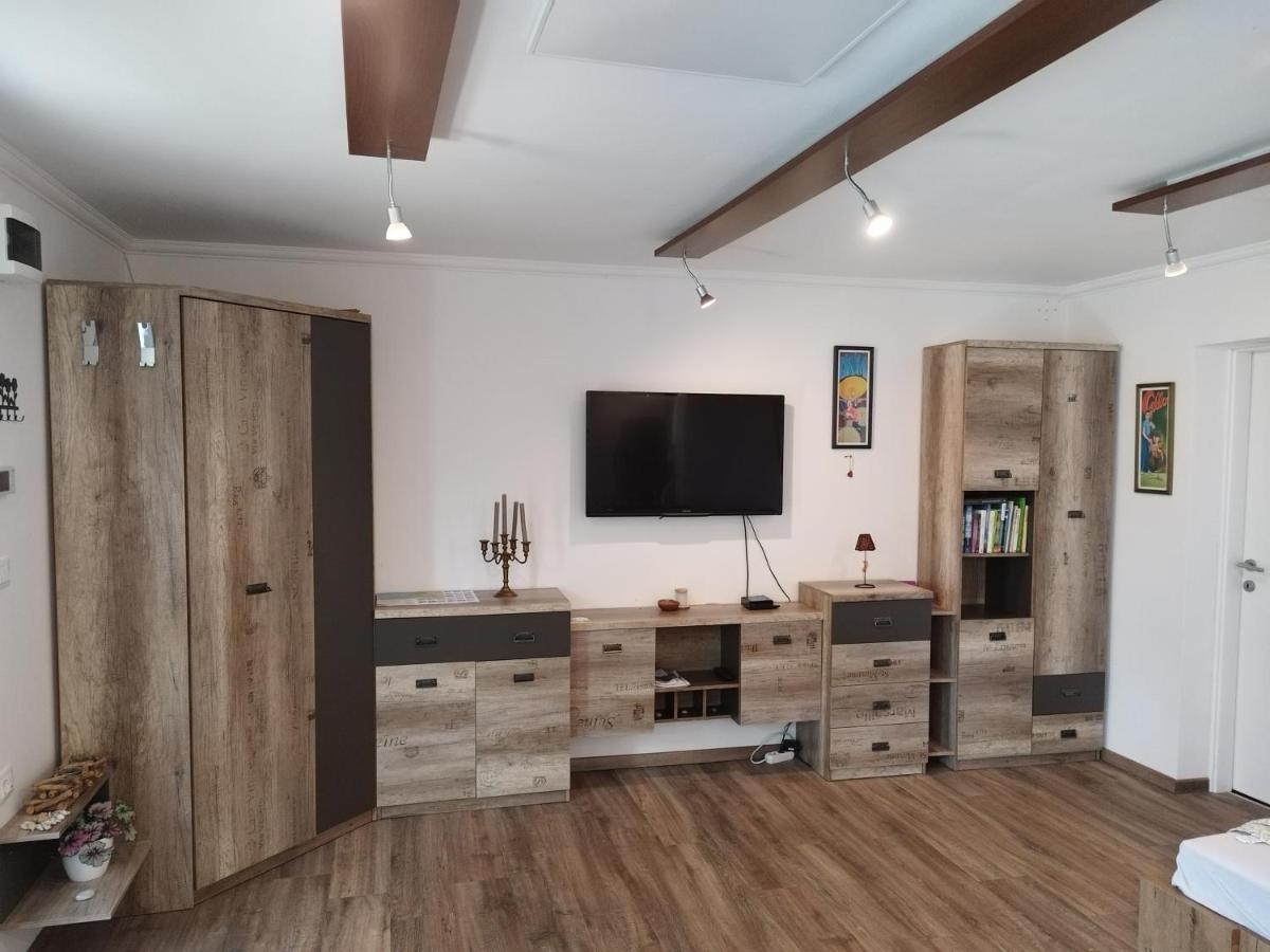 Apartma Salvia-Guest House Луция Экстерьер фото