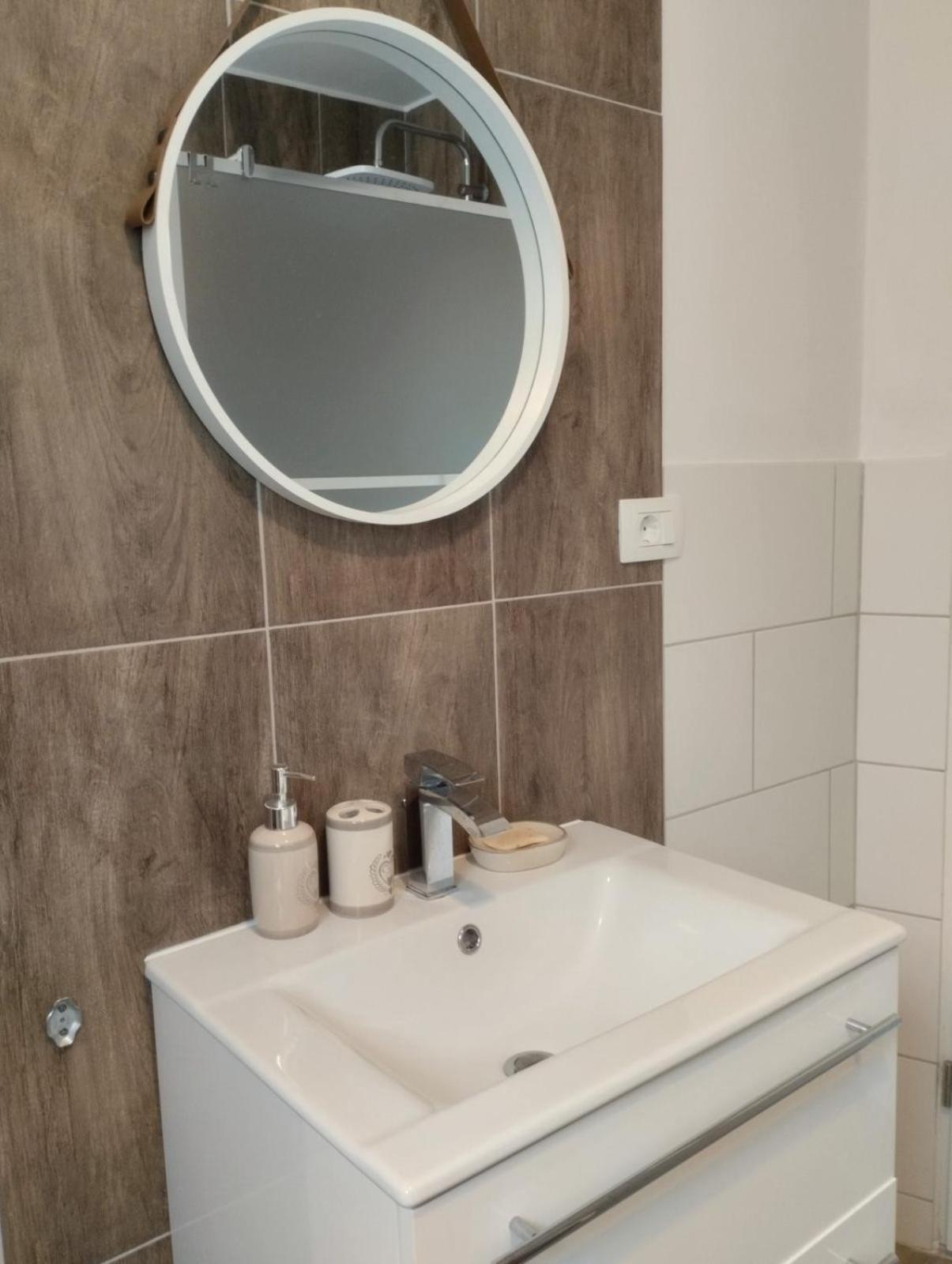 Apartma Salvia-Guest House Луция Экстерьер фото