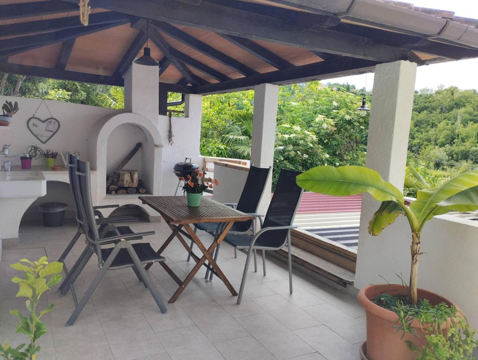 Apartma Salvia-Guest House Луция Экстерьер фото